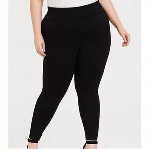 Torrid Black Ponte Pull On Stretch Pants